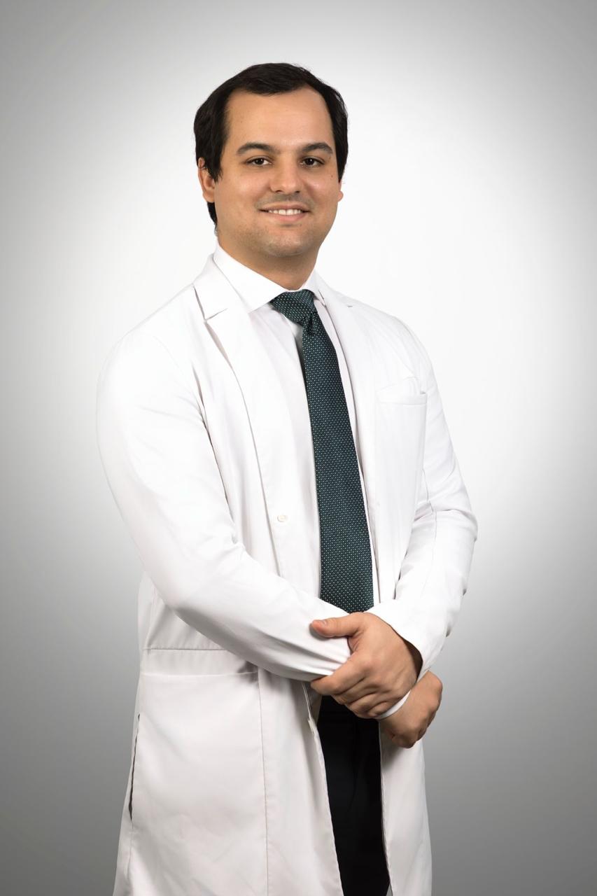 Dr. Alex Alfaro